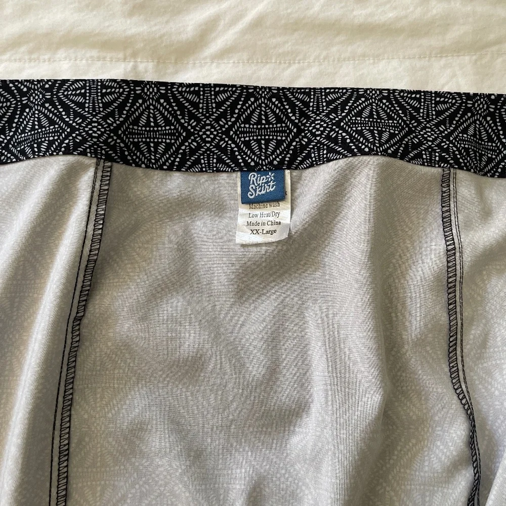 Rip Skirt - Picture 4 of 4